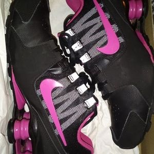 Girls Nike Shox